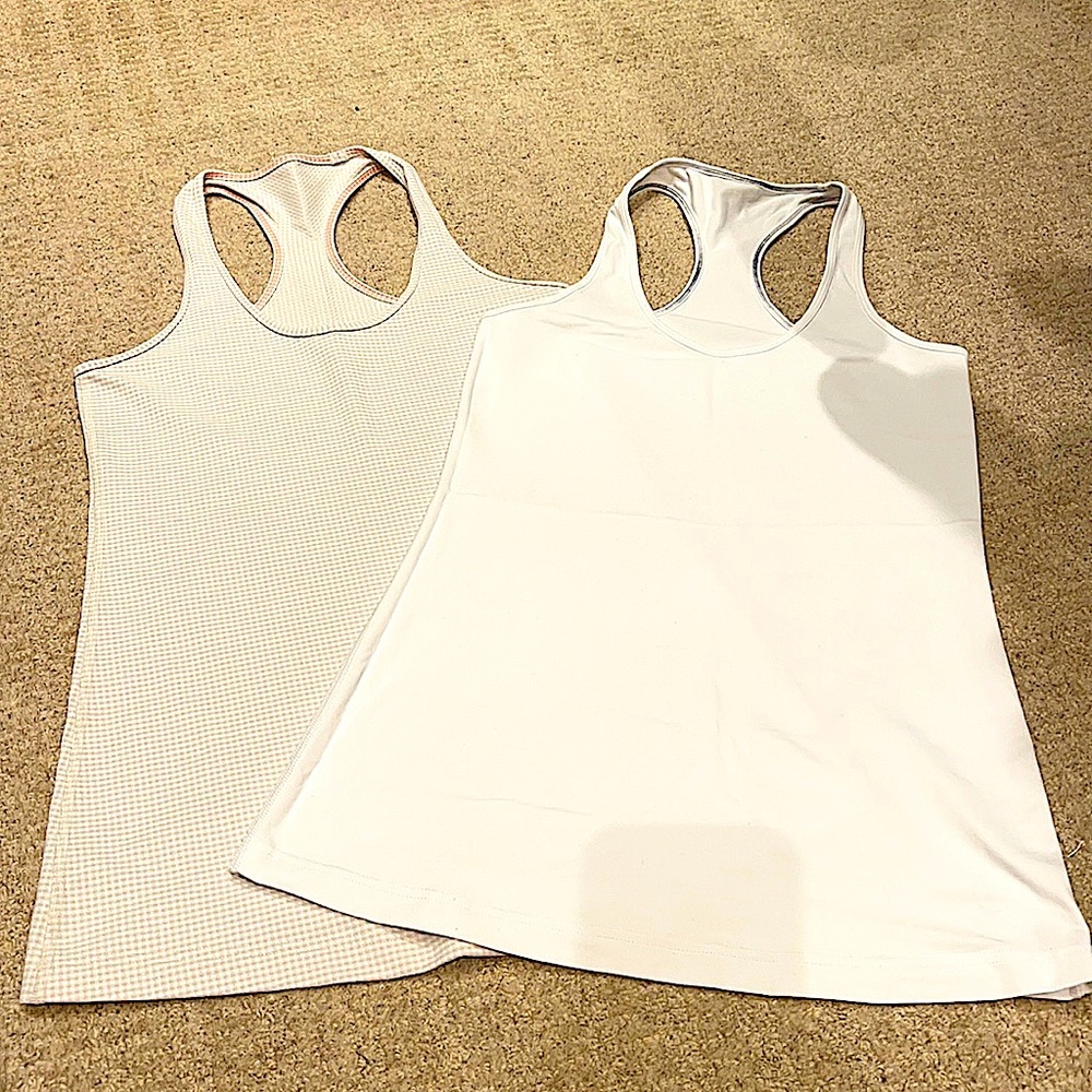 Lululemon tanks